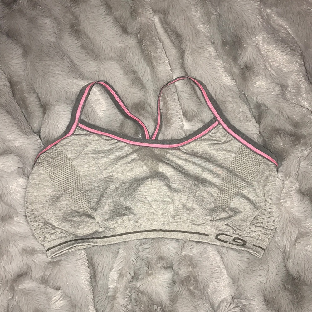 Sports bra